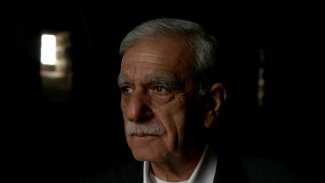 ‘Kobanê'ye valinin izniyle gittim’: Ahmet Türk hakkında adli kontrol kararı