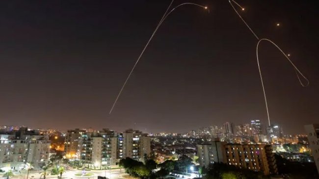 Hamas İsrail'e roket atanları tutukladı