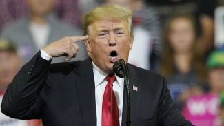 Trump, İran’a askeri saldırı düzenlemeyi düşünmüş!