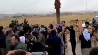 YBŞ taraftarları Şengal’de Irak’a ait kontrol noktasını yaktı