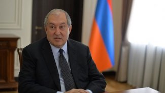 Ermenistan Cumhurbaşkanı'ndan hükümete istifa ve erken seçim çağrısı