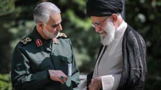 Hamaney: Süleymani'nin intikamını doğru zamanda alacağız