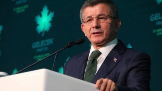 Davutoğlu: Parti kapatmak oy veren kitleleri cezalandırmaktır