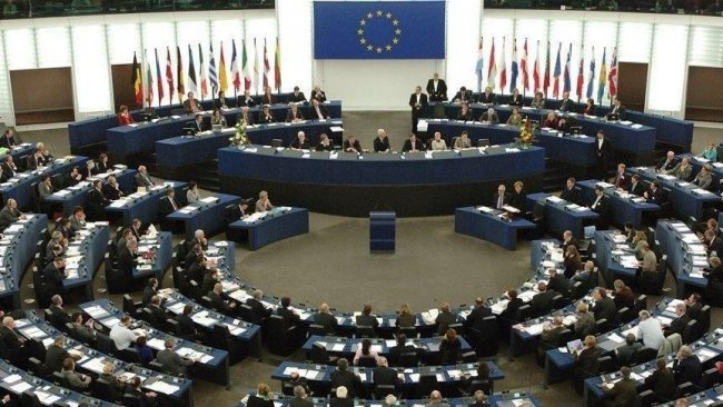AP'den ''İran'a yaptırım uygulansın'' çağrısı