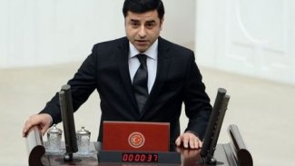 İHD: Demirtaş derhal serbest bırakılmalı!