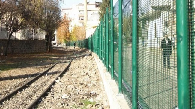 Diyarbakır İkiye Bölündü!