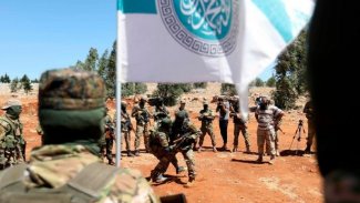 İdlib'de varlığını ilan eden yeni silahlı grup HTŞ'ye saldırdı