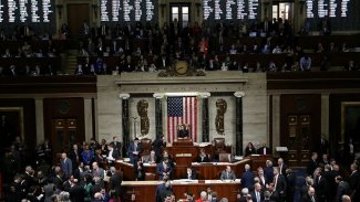 ABD Temsilciler Meclisi'nde Trump'ın azledilmesinin oylanacağı oturum başladı