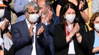 HDP Eş Başkanları: Sağlık Bakanı aradı, sıramız geldiğinde aşı olacağız