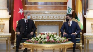 Neçirvan Barzani, Hulusi Akar ile bir araya geldi