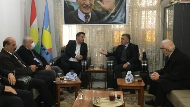 Kürt partilerinden PYNK ve Pêşveru'ya ziyaret