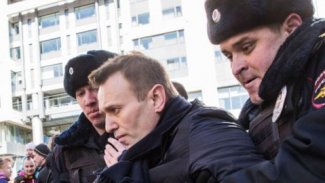 Rus muhalif Aleksey Navalni 3,5 yıl hapis cezasına çarptırıldı