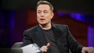 Musk: Beyin çipini bu yıl insanlar üzerinde deneyeceğiz