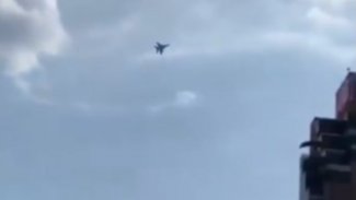 Ermenistan'da ordu Su-30 savaş uçaklarını havalandırdı
