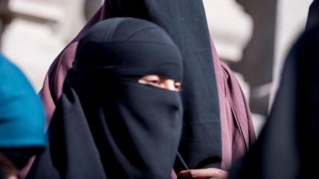 İsviçre’de burka ve peçe yasağı kabul edildi