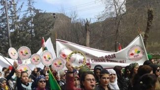 PAK: 8 Mart Dünya Kadınlar Günü Kutlu Olsun!