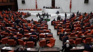 AKP-İYİ Parti arasında Papa ve çözüm süreci tartışması