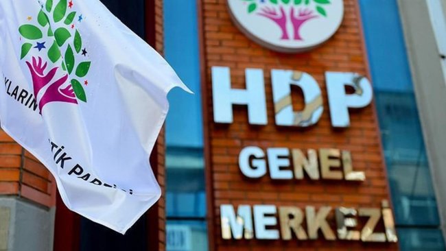 AYM raportörü HDP iddianamesinin iadesini istedi