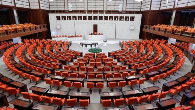 HDP ve DBP'li 11 milletvekili hakkında 14 yeni fezleke