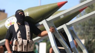 SOHR: İran, Deyrizor ve Rakka’ya füze sevkiyatları gerçekleştirdi