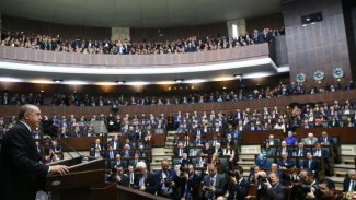 AK Parti'yle ilgili 'yargı ve dokunulmazlık' raporu hazırlandı