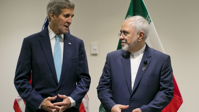 Zarif Tahran'da, Kerry Washington'da vatan haini 'ilan edildi'