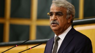 Sancar: 'İktidar ortaklarını bir arada tutan temel harç Kürt düşmanlığıdır'