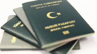 Almanya'dan Türk vatandaşları için 'gri pasaport' kararı