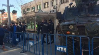 CHP, kayyum atanan belediyelere giderlerini sordu, sadece bir belediyeden yanıt geldi