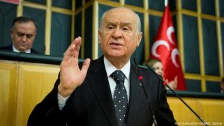 Bahçeli: AYM, HDP’yi hiçbir isim altında açılmayacak şekilde kapatmalı