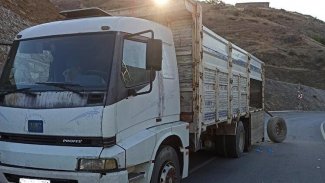 Siirt'te insan kaçakçıları ile askerler arasında çatışma: 2 ölü, 12 yaralı