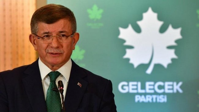 AK Parti'den 150 kişi Gelecek Partisi'ne geçti