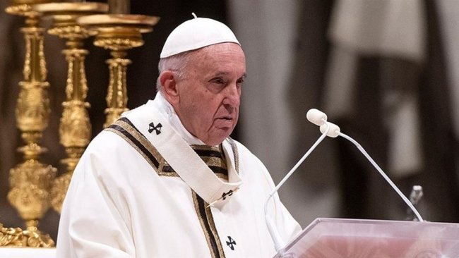 Papa Francis hastaneye kaldırıldı