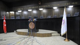 AYM, infaz yasasının siyasileri kapsayıp kapsamayacağını görüşecek