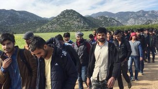 The Economist: Türkiye'deki Afgan göçmenler Avrupa'ya ulaşmaya çalışıyor