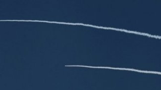 Hizbullah: İsrail hava saldırılarına misilleme olarak onlarca roket attık