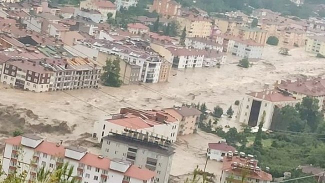 Kastamonu'yu sel vurdu