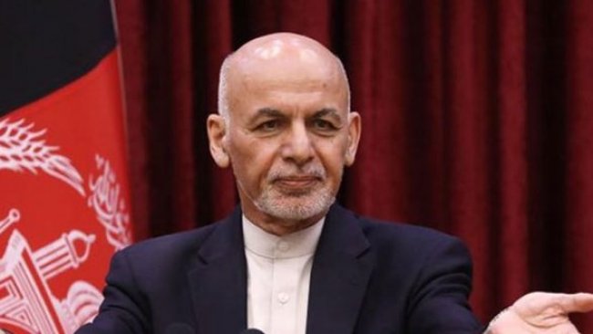 Afganistan Cumhurbaşkanı Gani, ülkeyi terk etti
