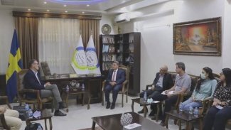 İsveç, bir grup IŞİD’li kadın ve çocuğu Rojava Özerk Yönetimi’nden teslim aldı