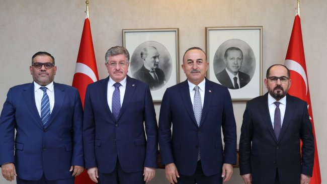 Çavuşoğlu, Suriye muhalefeti heyeti ile görüştü