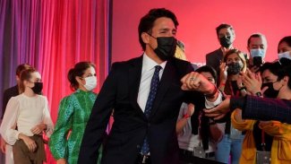 Kanada'da seçimin galibi Trudeau