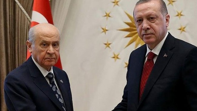 Özer Sencar:  'Kürt sorunu yoktur' derken Bahçeli Erdoğan'a resti çekti