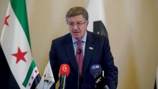 SMDK Başkanı Muslat: ABD, Suriyeli muhalifler arasında taraf tutuyor