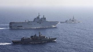 Doğu Akdeniz'de gövde gösterisi