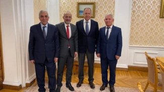 Barış ve Özgürlük Cephesi heyeti Lavrov ile görüştü