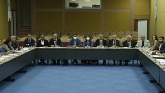 Van’daki yasaklara karşı 36 kurumdan kolektif mücadele vurgusu  