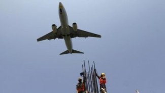 AB, göçmen krizine karşı havayolu şirketlerini kara listeye almaya hazırlanıyor