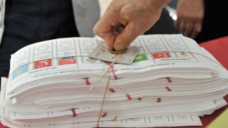 Son seçim anketi: İşte kararsızlar dağıtıldıktan sonra partilerin oy oranları...