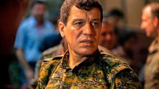 Deyrezor'da Mazlum Kobani  ve aşiret liderleri arasında görüşme