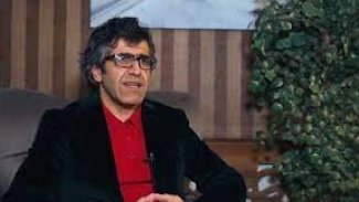 Öykülerle geçmişe hayat veriyor